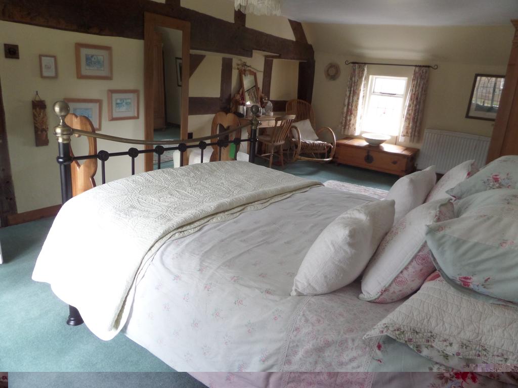 Walford Court